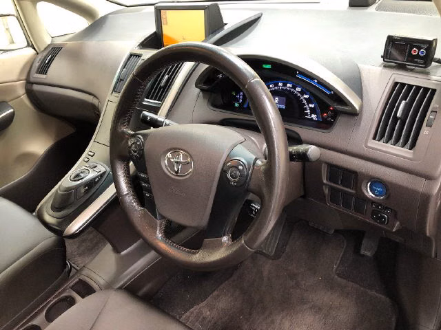 TOYOTA SAI