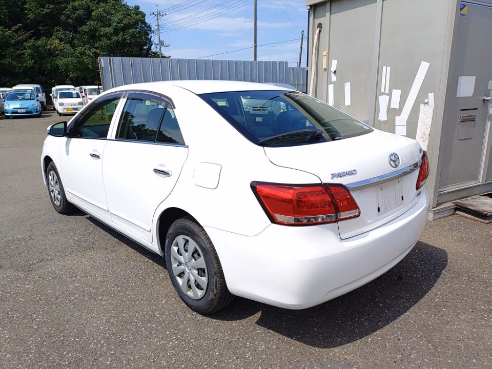 TOYOTA PREMIO