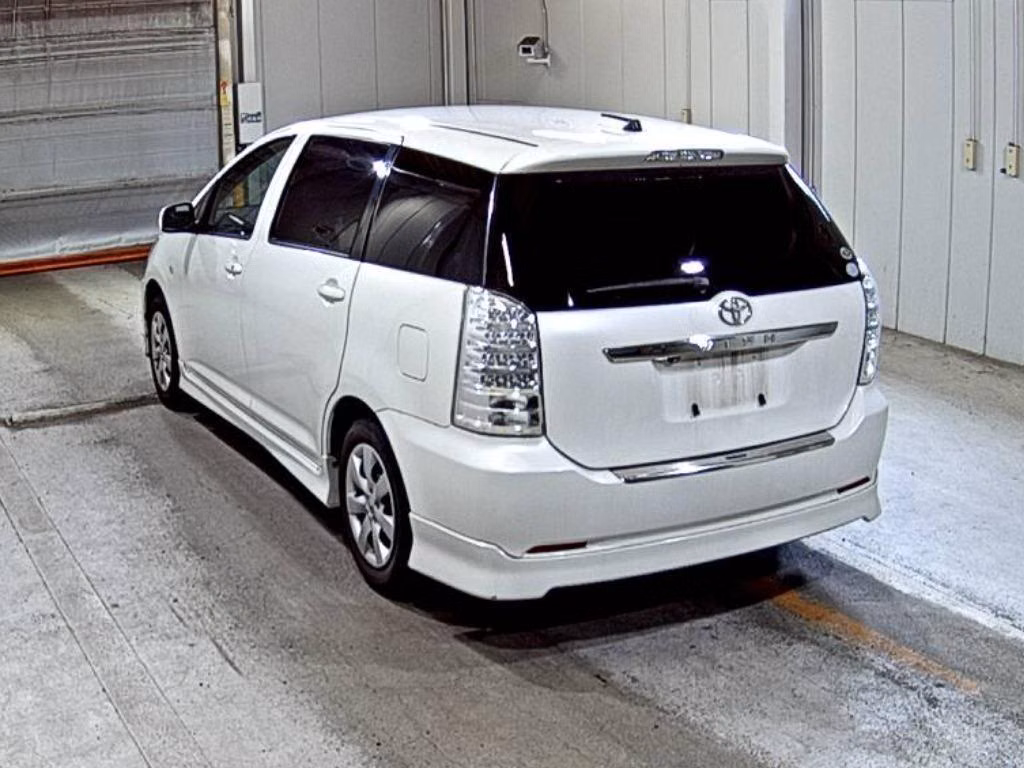 TOYOTA WISH