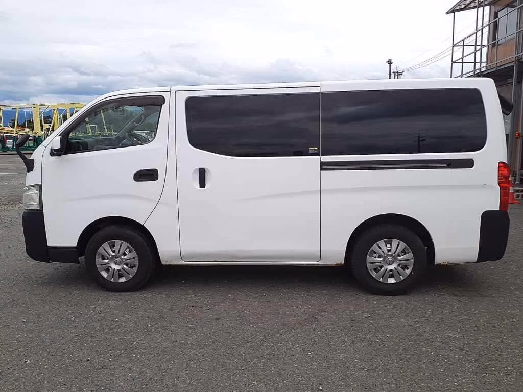 NISSAN NV350 CARAVAN