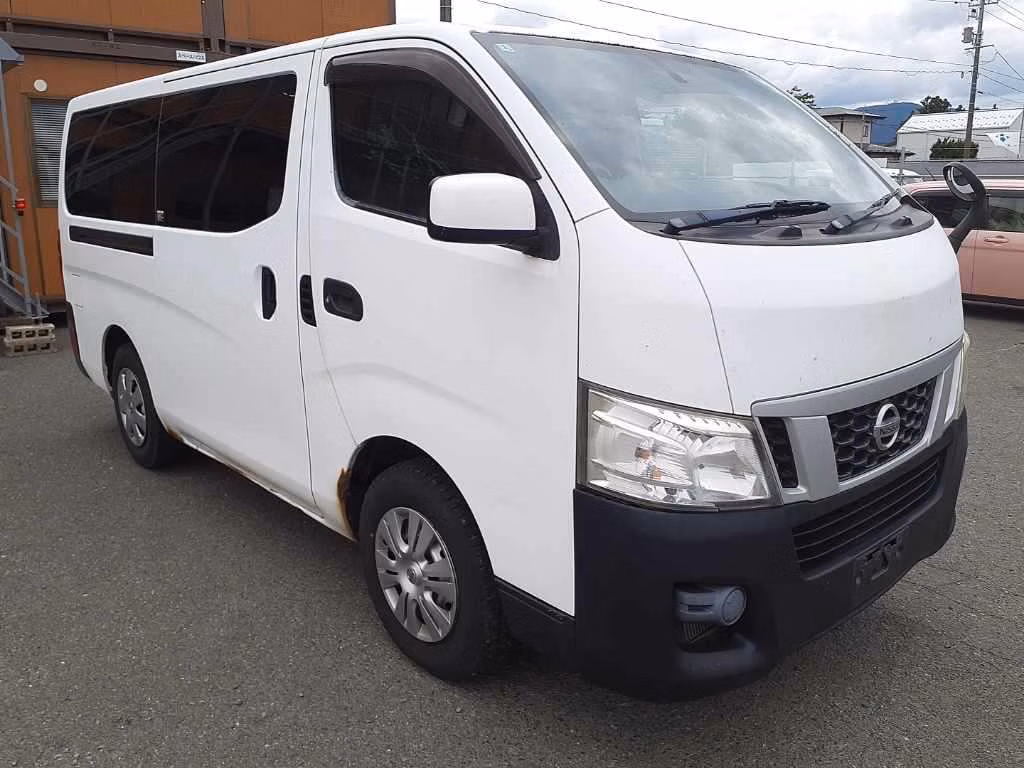 NISSAN NV350 CARAVAN