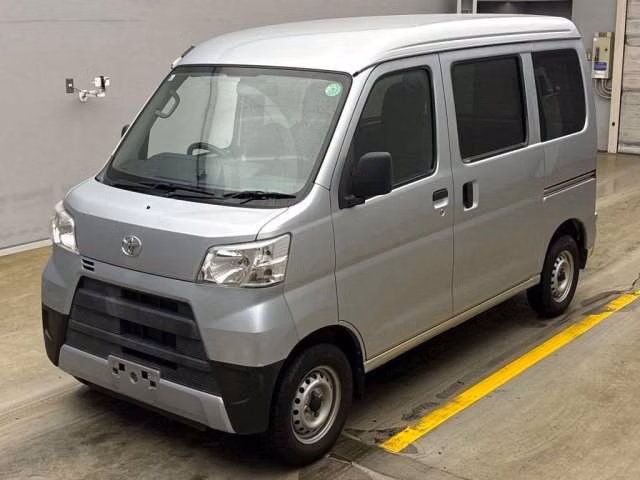 TOYOTA PIXIS VAN