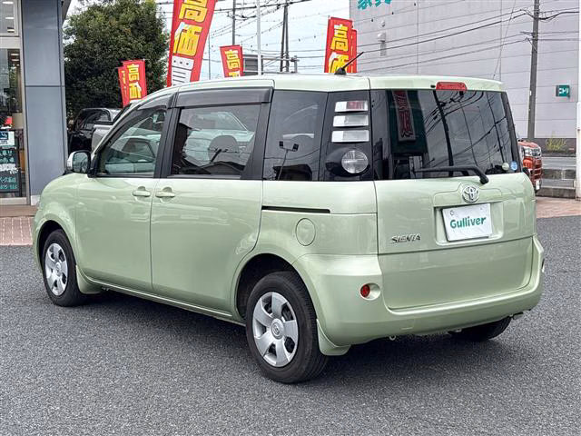 TOYOTA SIENTA