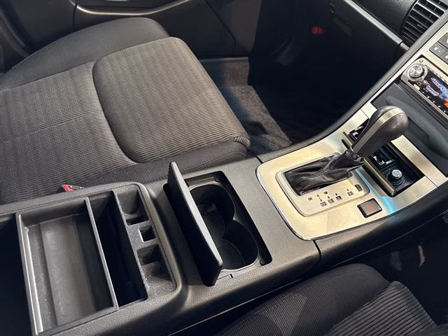 NISSAN STAGEA