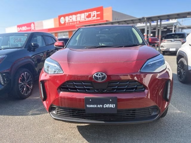 TOYOTA YARIS CROSS