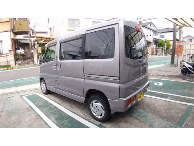 NISSAN CLIPPER