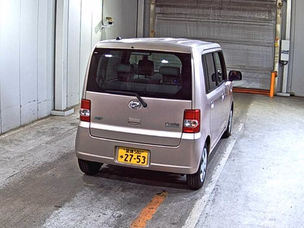 DAIHATSU MOVE CONTE