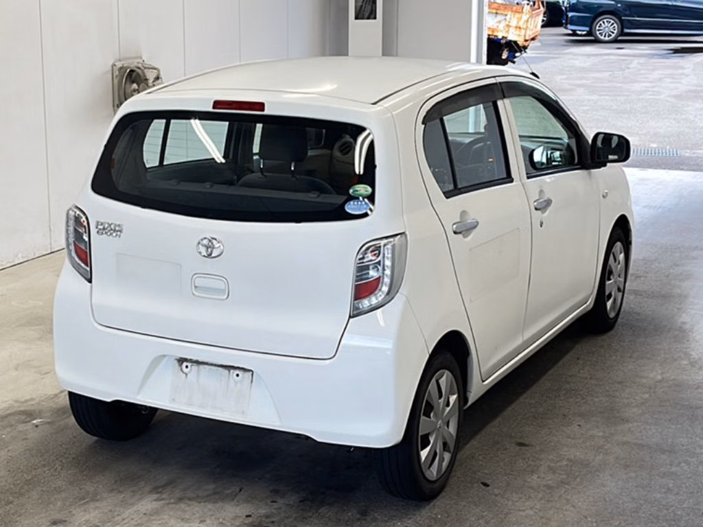 TOYOTA PIXIS EPOCH