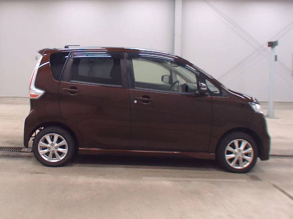 MITSUBISHI EK CUSTOM