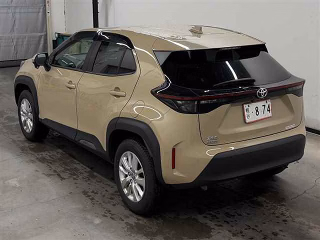 TOYOTA YARIS CROSS