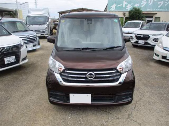 NISSAN DAYZ ROOX