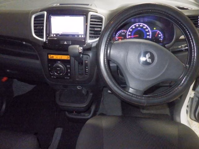 MITSUBISHI DELICA D:2
