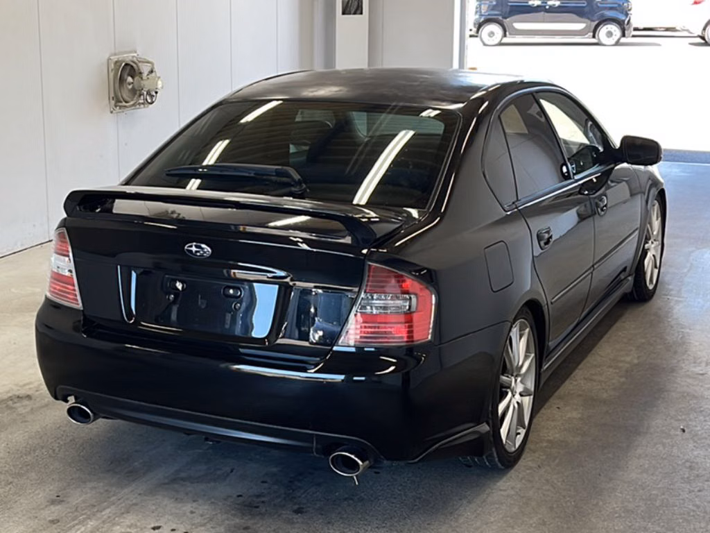 SUBARU LEGACY B4