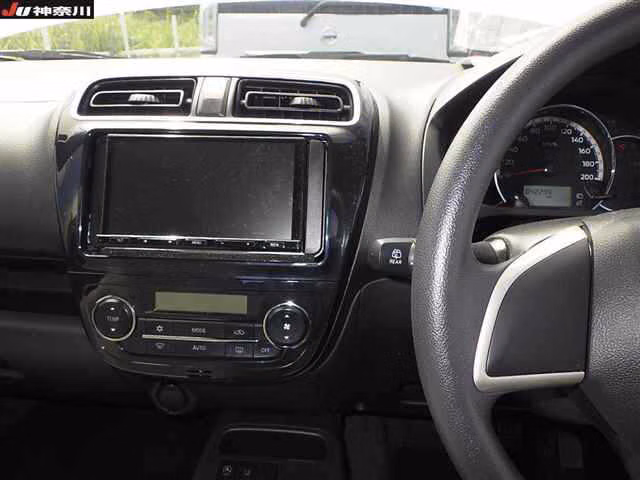 MITSUBISHI MIRAGE