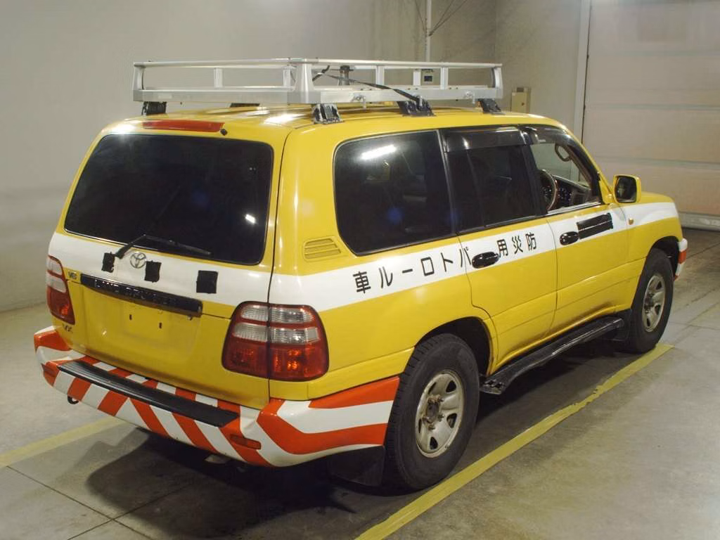 TOYOTA LAND CRUISER
