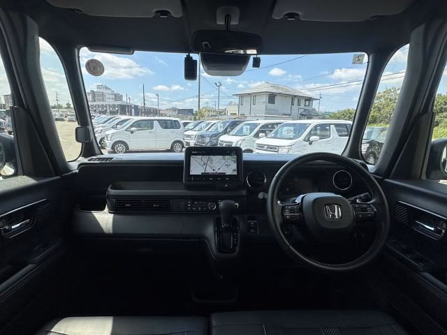 HONDA N-BOX