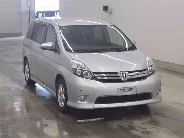 TOYOTA ISIS