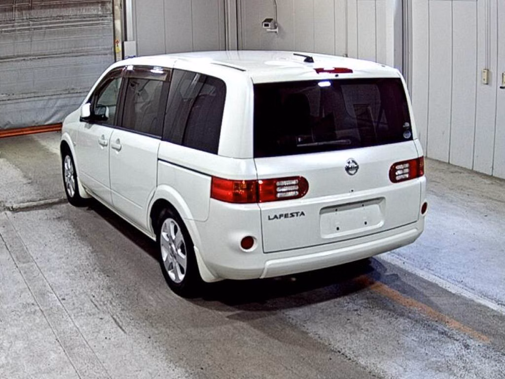 NISSAN LAFESTA