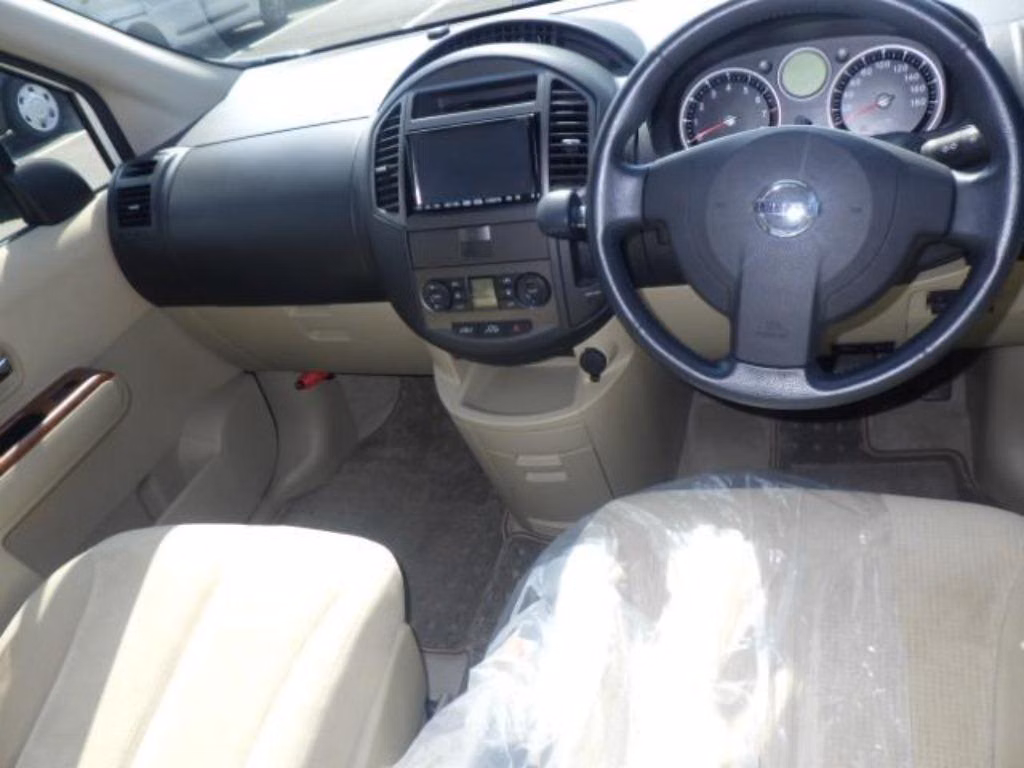 NISSAN LAFESTA