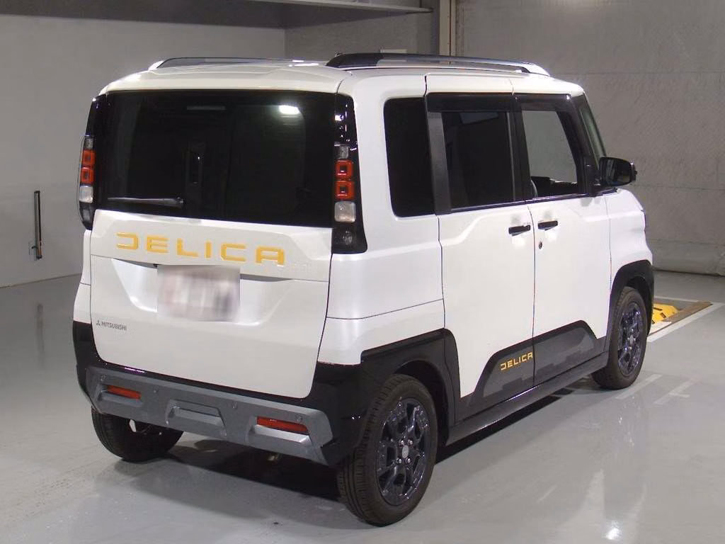 MITSUBISHI DELICA MINI