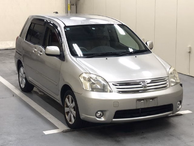 TOYOTA RAUM