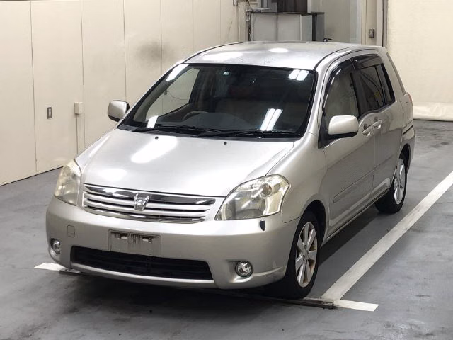 TOYOTA RAUM