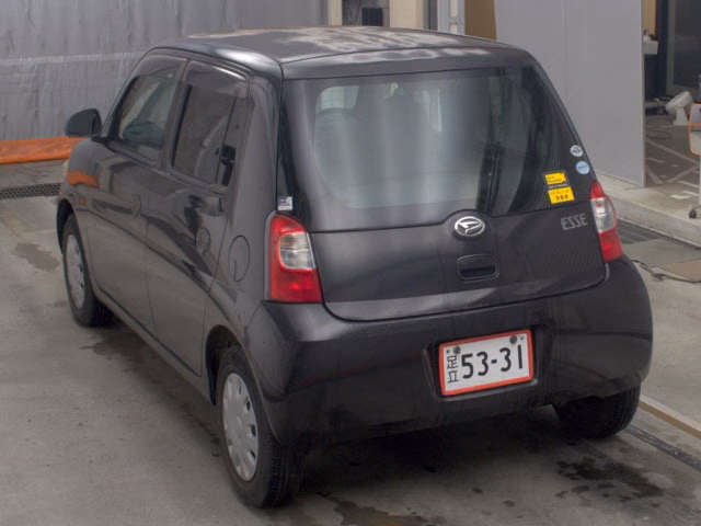 DAIHATSU ESSE