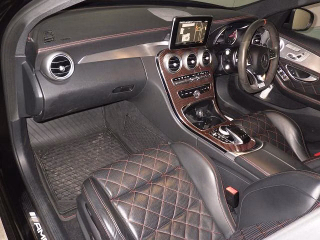 MERCEDES-BENZ C-CLASS