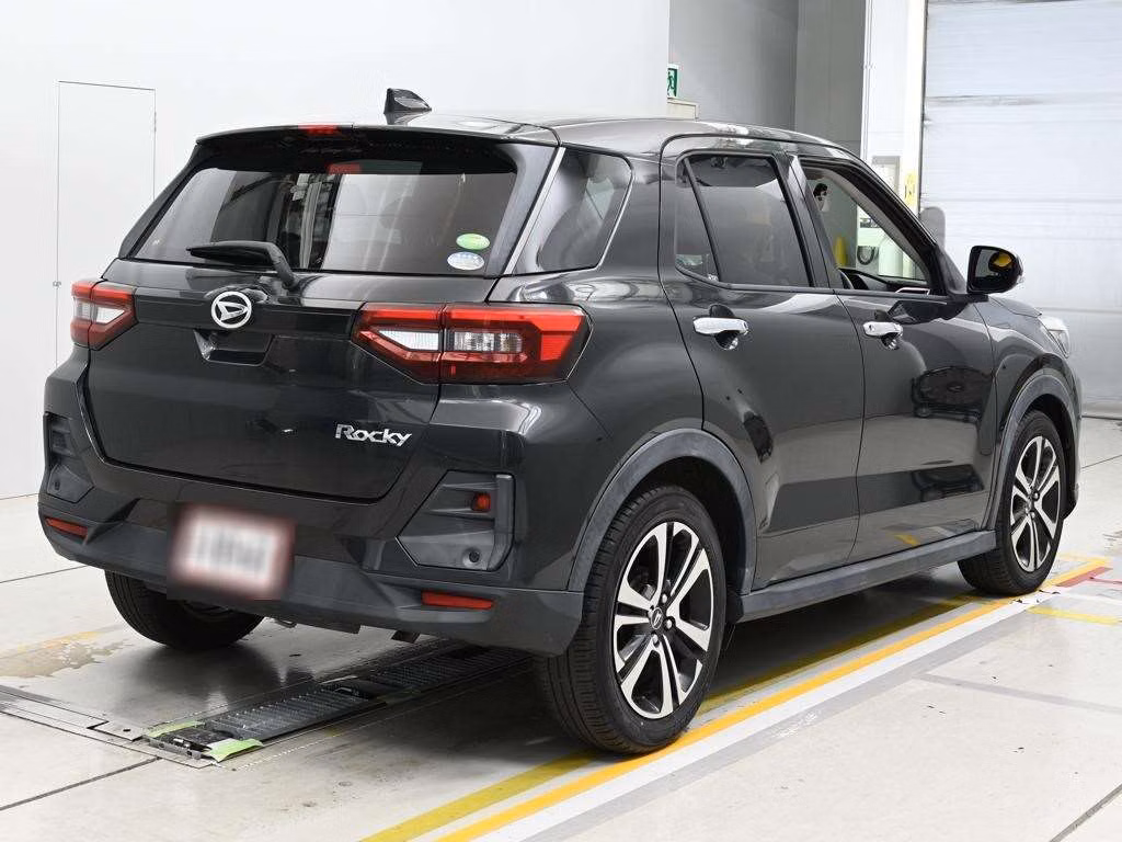 DAIHATSU ROCKY