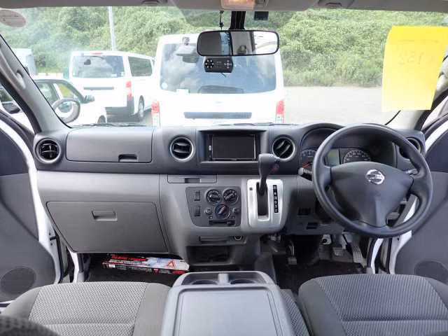 NISSAN NV350 CARAVAN