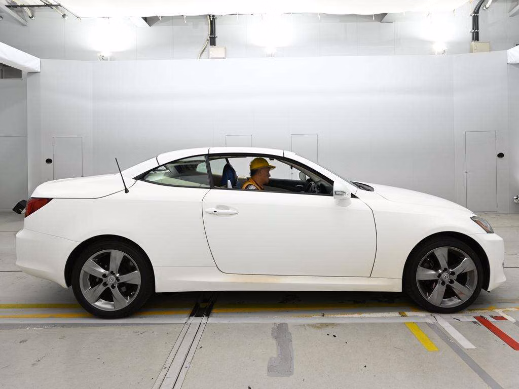 LEXUS IS250