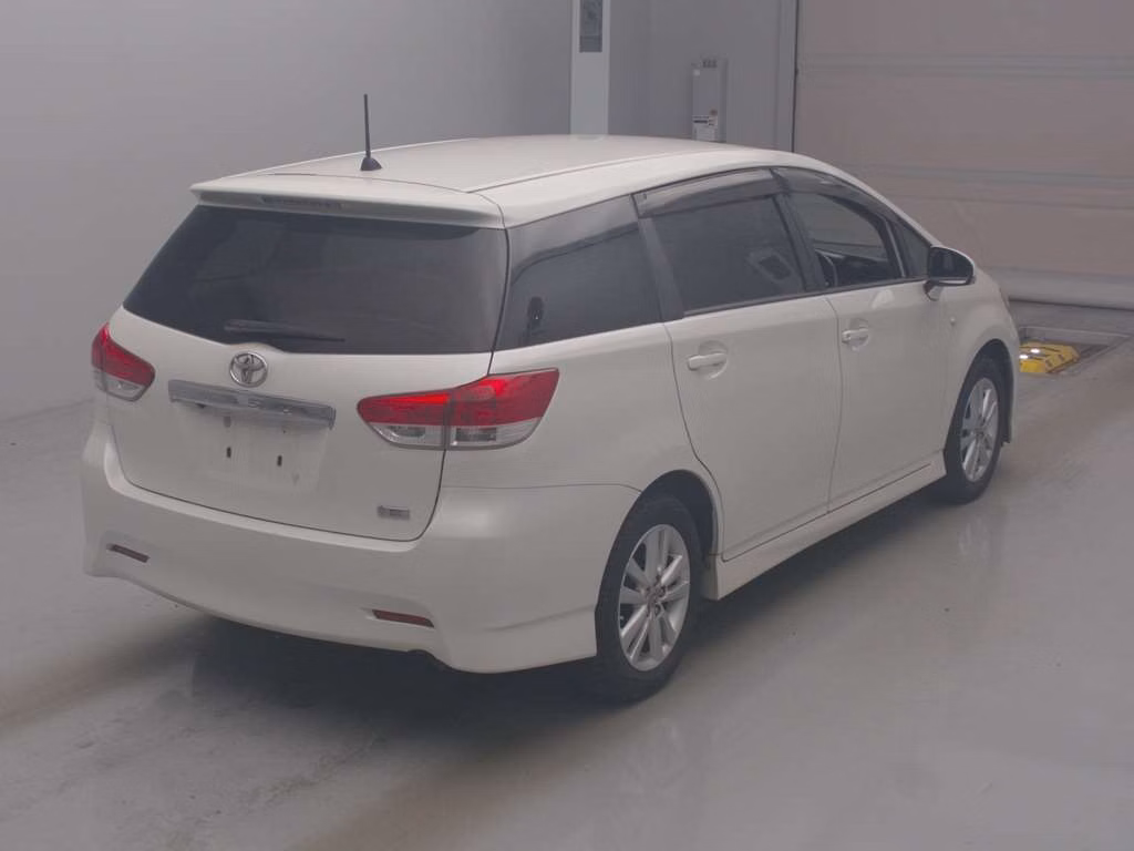 TOYOTA WISH