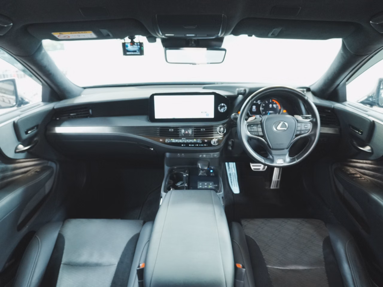 LEXUS LS500