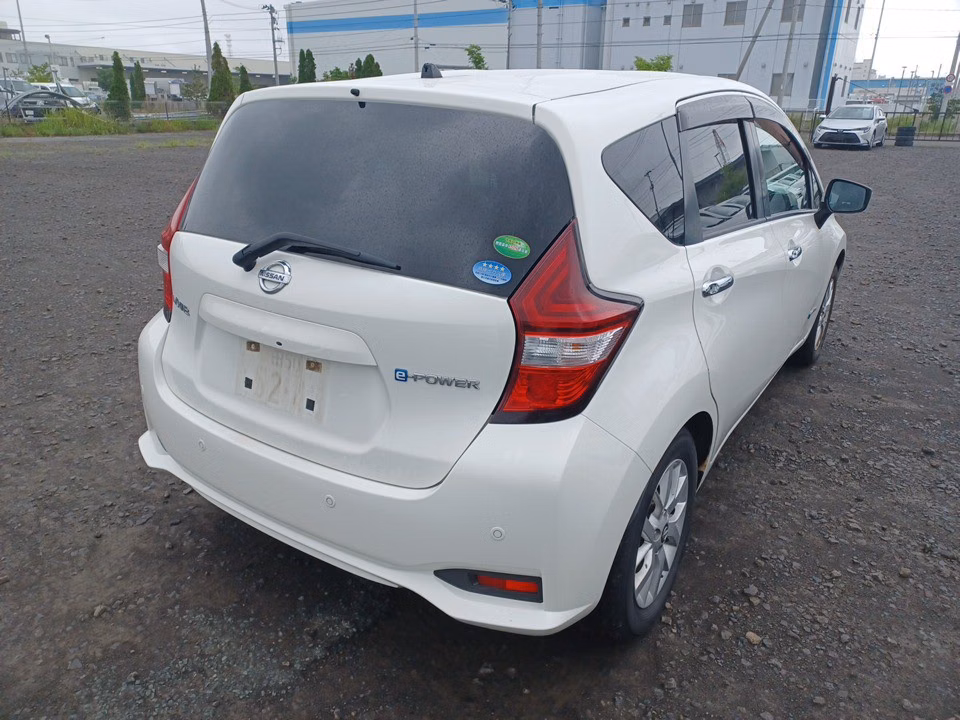 NISSAN NOTE