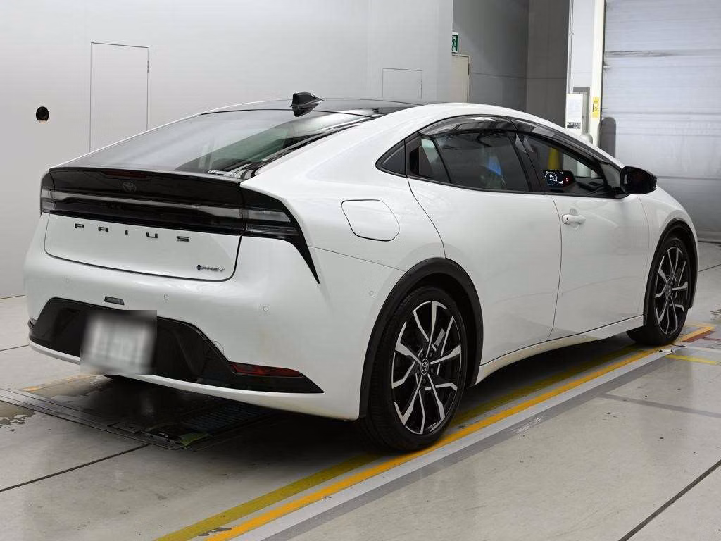 TOYOTA PRIUS PHV