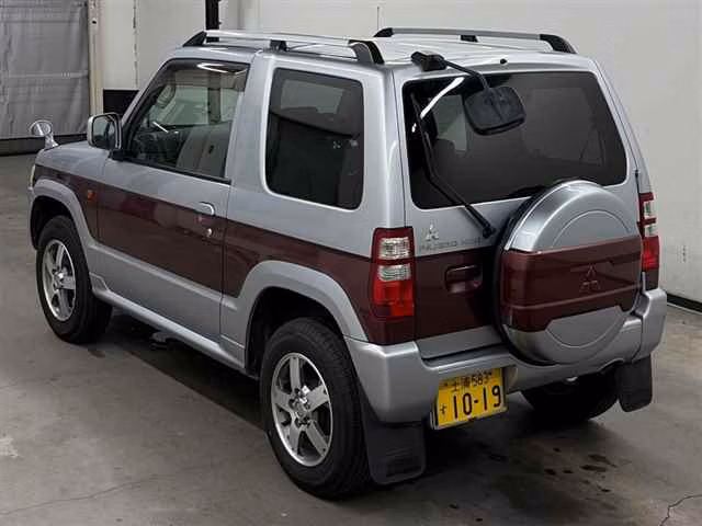 MITSUBISHI PAJERO MINI