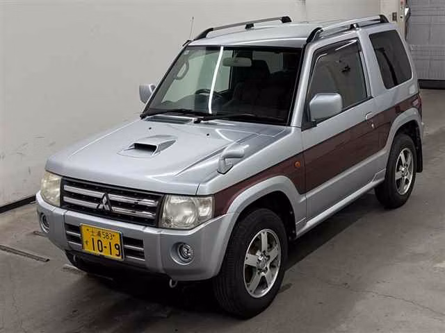 MITSUBISHI PAJERO MINI