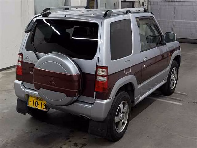 MITSUBISHI PAJERO MINI