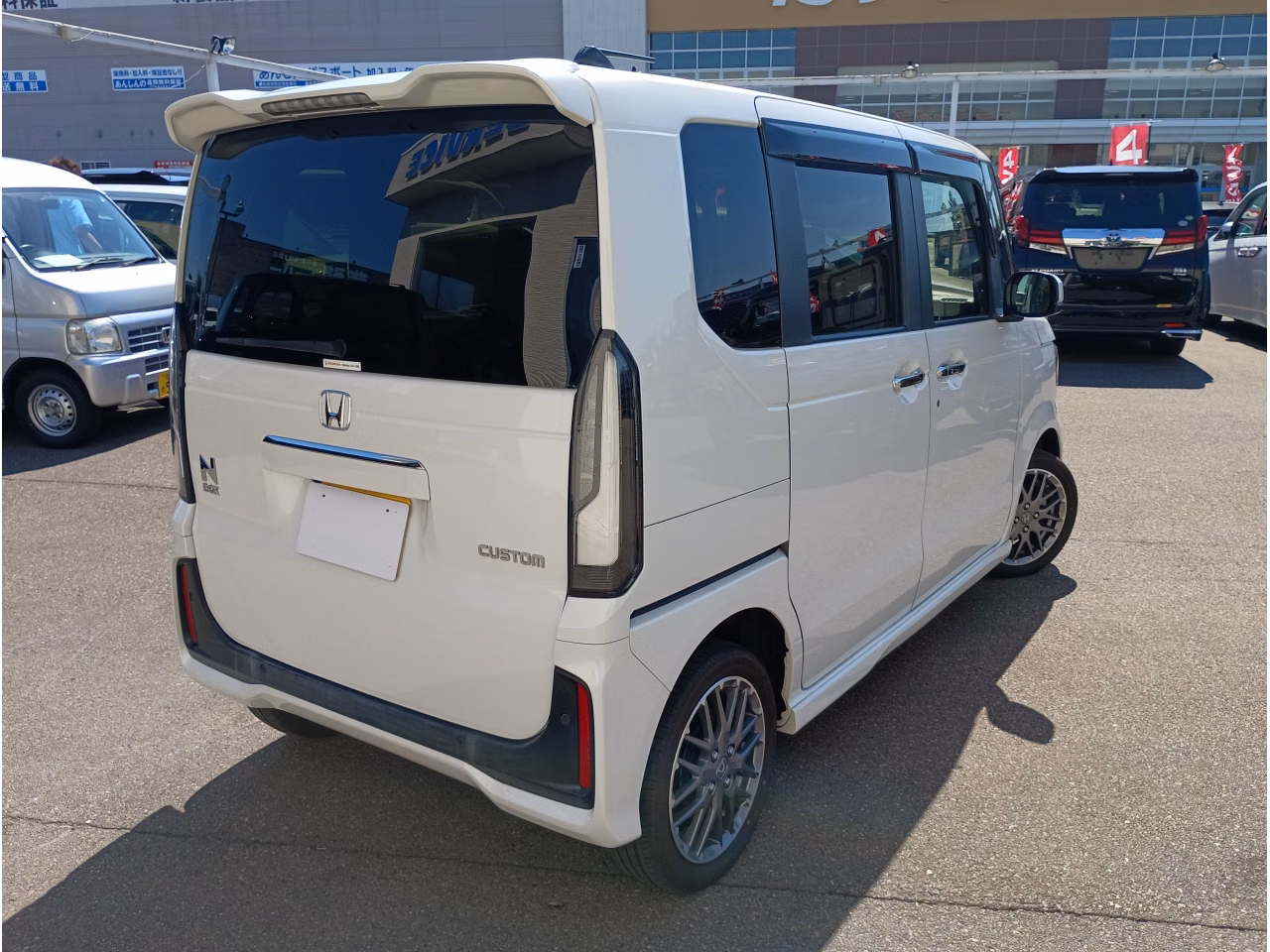 HONDA N-BOX