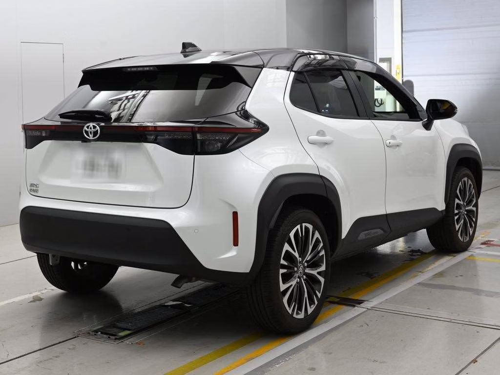 TOYOTA YARIS CROSS