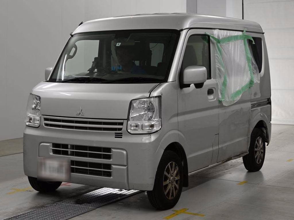 MITSUBISHI MINICAB