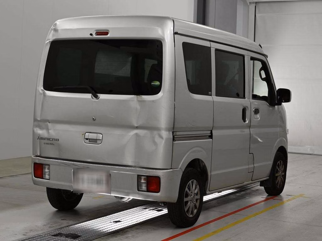 MITSUBISHI MINICAB