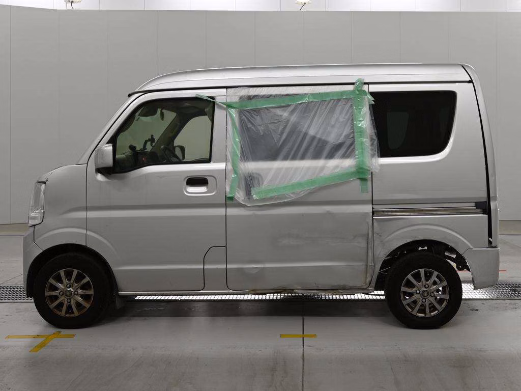 MITSUBISHI MINICAB