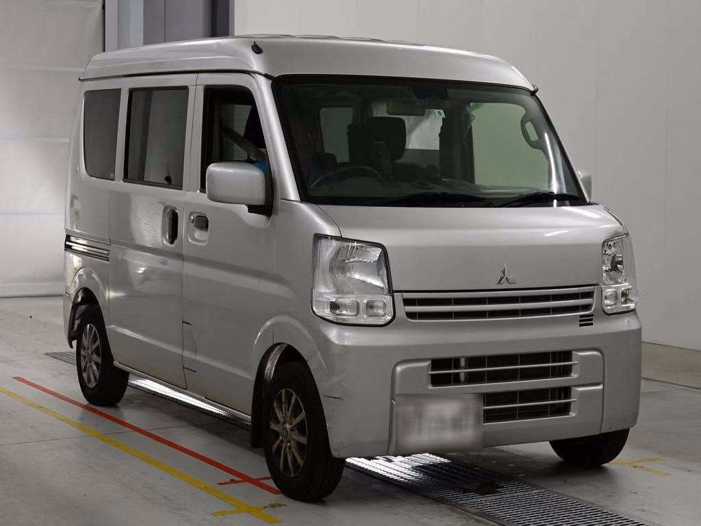 MITSUBISHI MINICAB