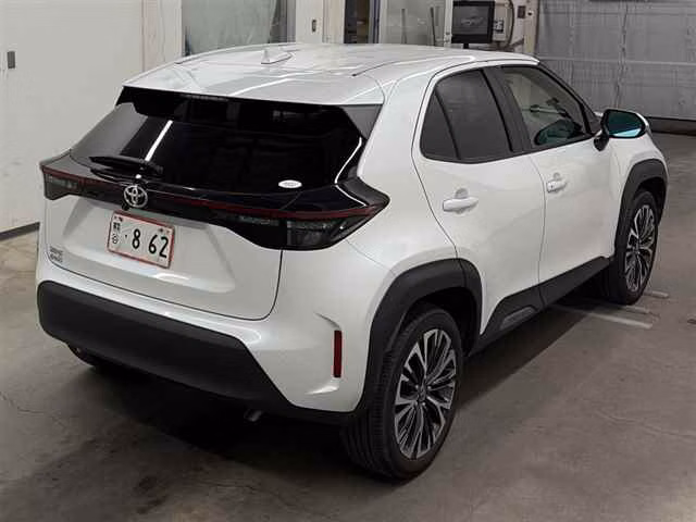 TOYOTA YARIS CROSS