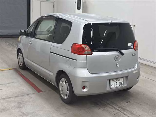 TOYOTA PORTE