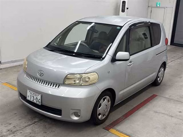 TOYOTA PORTE