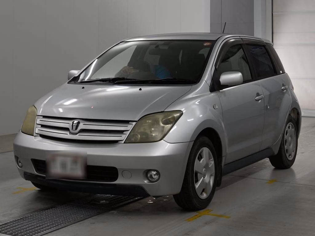 TOYOTA IST