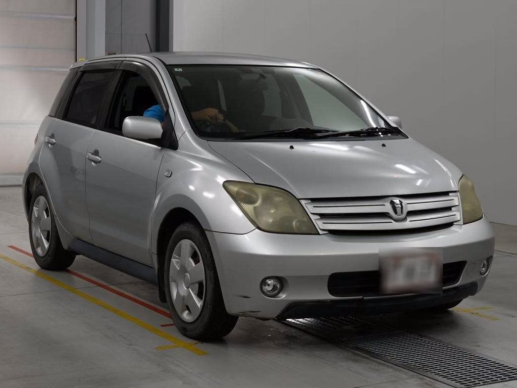 TOYOTA IST