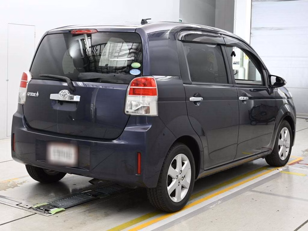 TOYOTA SPADE